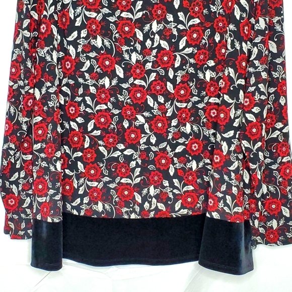 J. Jill Wearever Collection Velour Hem Top Size XL Long Sleeve Dark Floral - Picture 6 of 13
